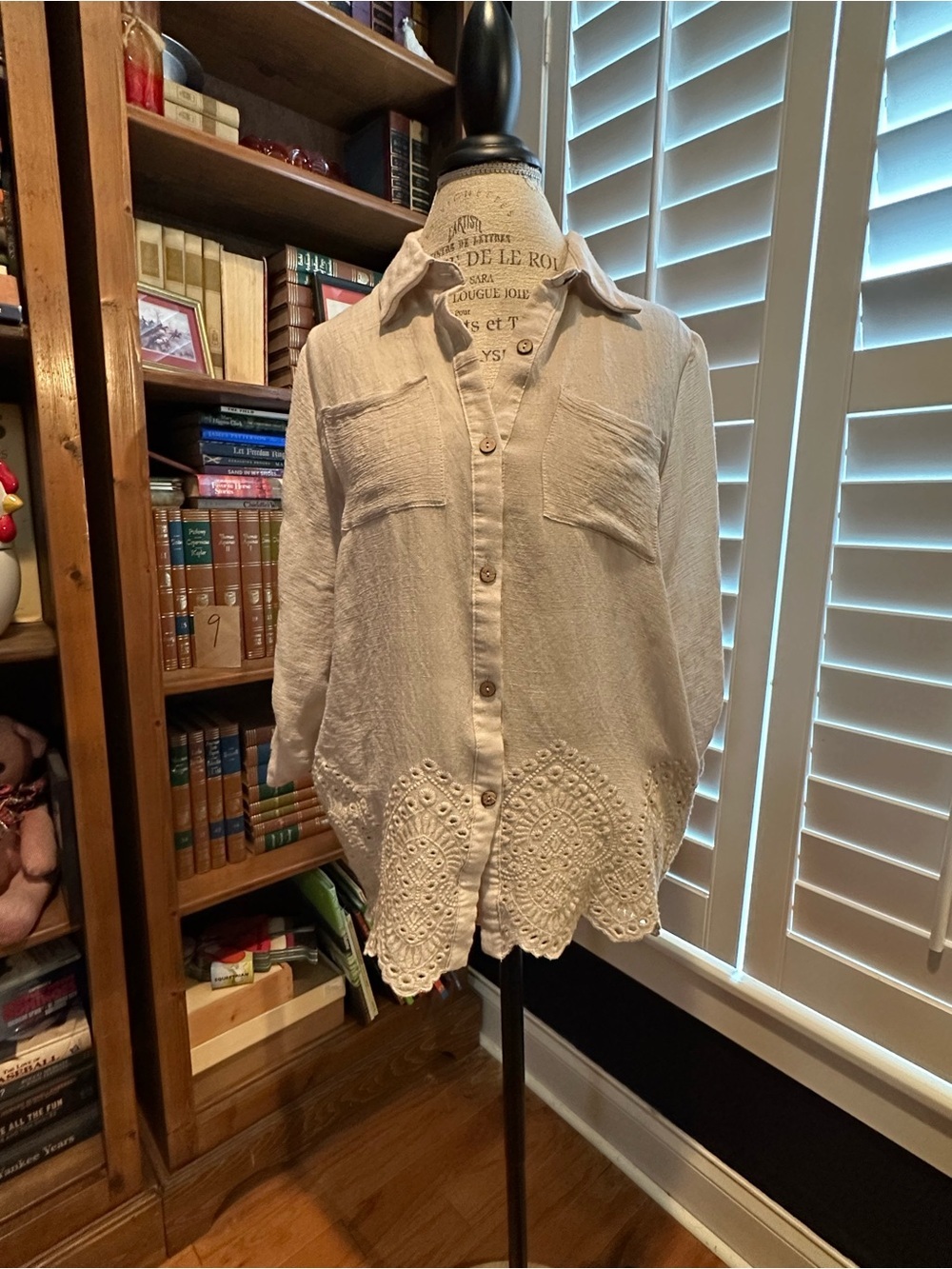 Women's Cream Eyelet-Hem Button Front Tunic